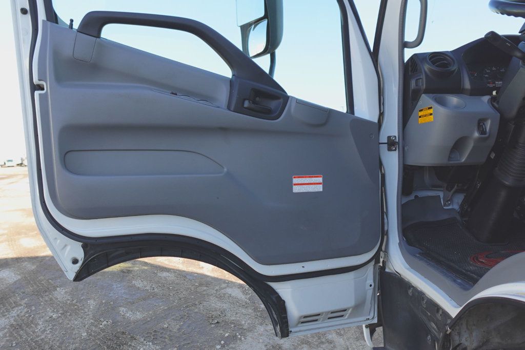 2020 HINO 155 (20ft Box with Lift Gate) - 22981278 - 16