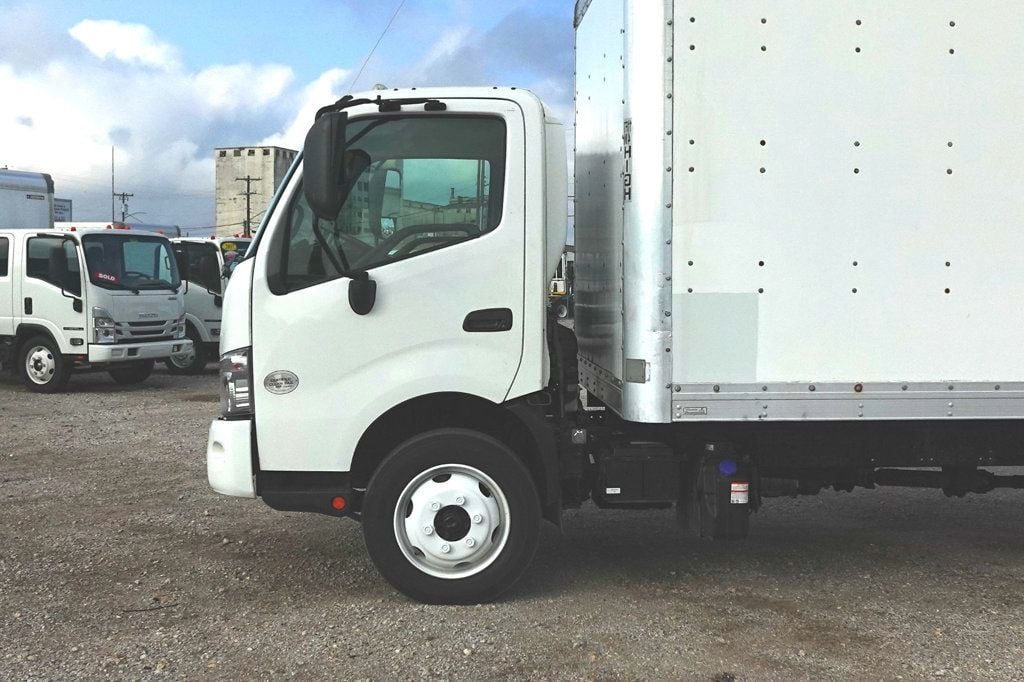 2020 HINO 195 (18ft Box with Step Bumper) - 22528810 - 5