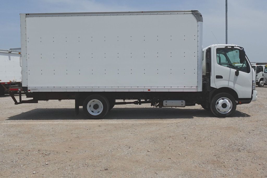 2020 HINO 195 (18ft Box with Step Bumper) - 22544289 - 6