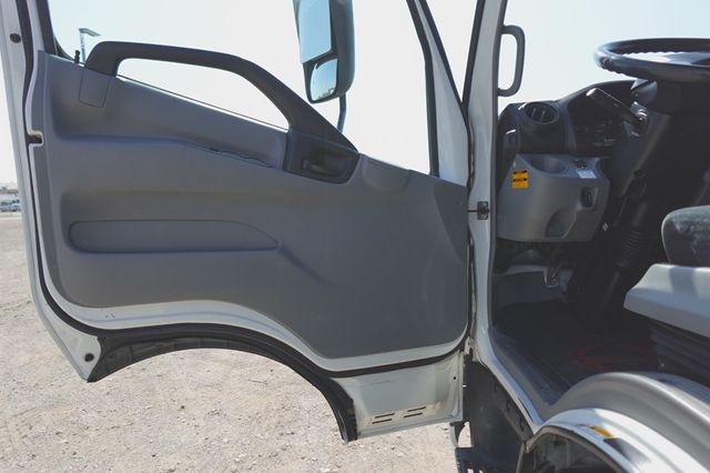 2020 HINO 195 (21ft Stakebed with Lift Gate) - 23060250 - 18