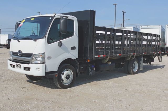 2020 HINO 195 (21ft Stakebed with Lift Gate) - 23060250 - 2