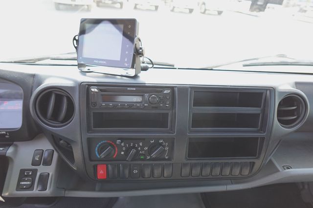 2020 HINO 195 (21ft Stakebed with Lift Gate) - 23060250 - 33