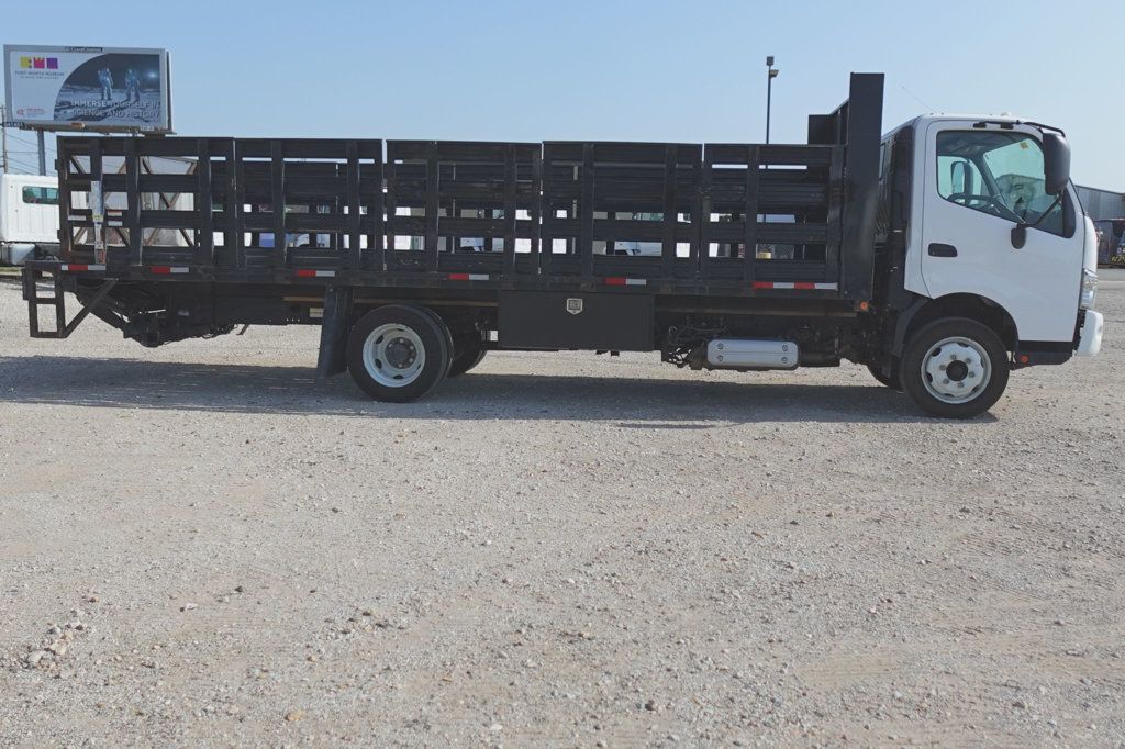2020 HINO 195 (21ft Stakebed with Lift Gate) - 23060250 - 6
