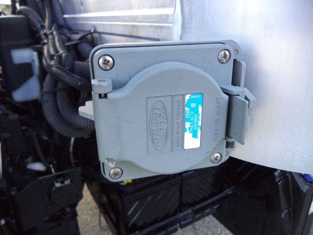 2020 HINO 195 w/ 16ft Refrigerated Box Truck Thermo King T680 & Liftg - 22960198 - 30