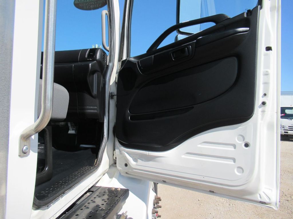 2020 HINO 268 (26ft Box with Lift Gate) - 22337948 - 19