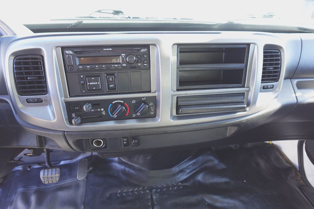 2020 HINO 268 (26ft Box with Lift Gate) - 22972344 - 33