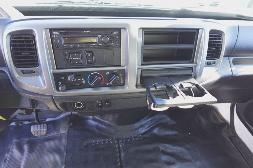 2020 HINO 268 (26ft Box with Lift Gate) - 22972344 - 34