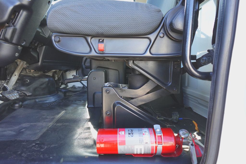 2020 HINO 268 (26ft Box with Lift Gate) - 22973271 - 22