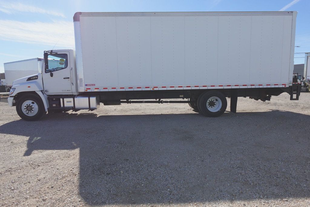 2020 HINO 268 (26ft Box with Lift Gate) - 22973271 - 3