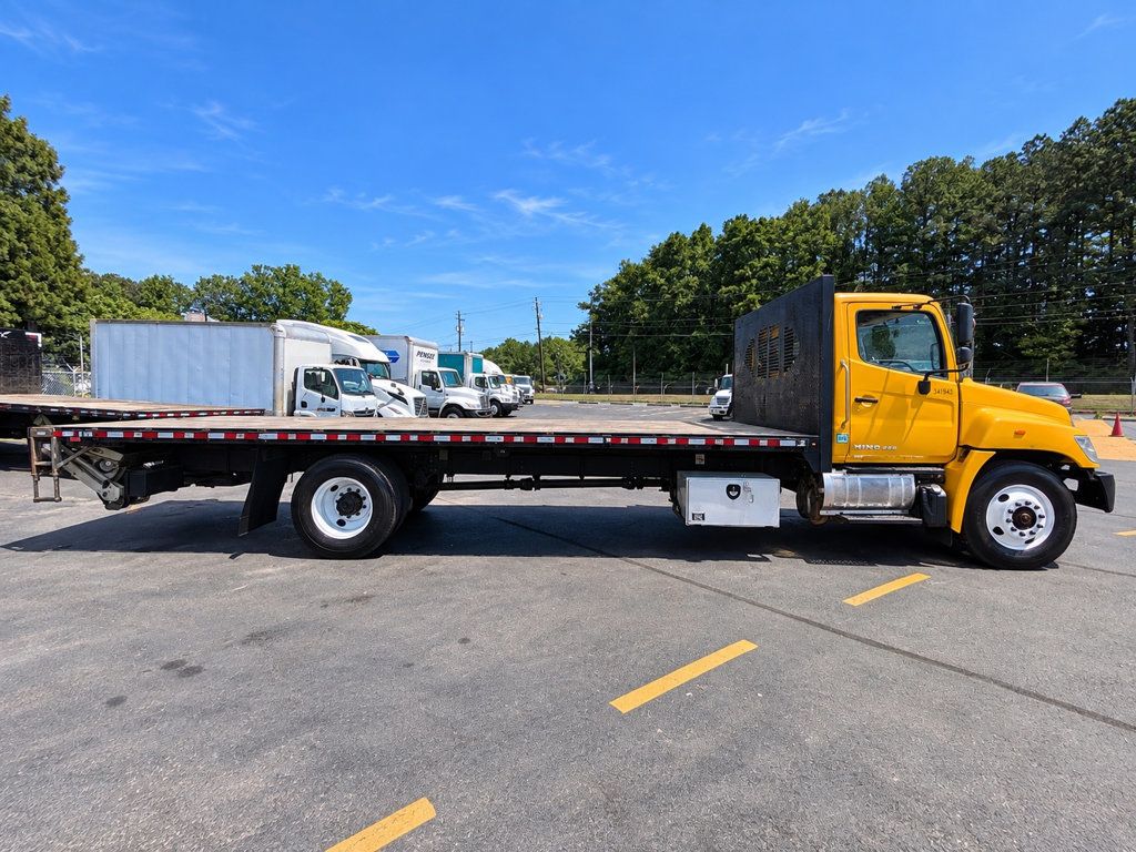 2020 HINO 338 w/ 26ft Flatbed Wood Deck w/ Liftgate - 23082291 - 1