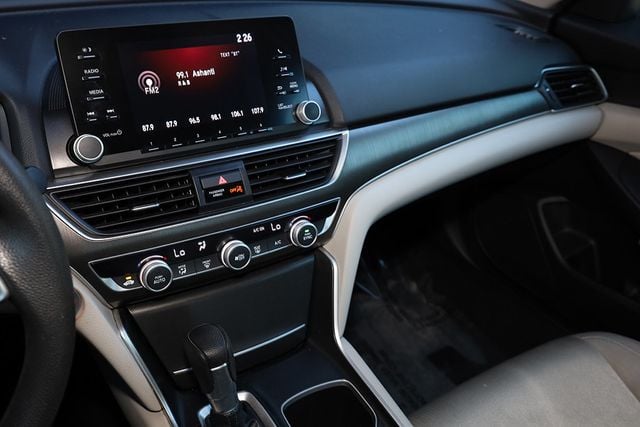 2020 HONDA Accord Sedan LX 1.5T CVT - 22973408 - 19