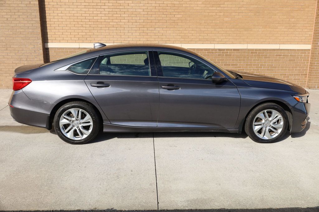 2020 Honda Accord LX 1.5T photo 4