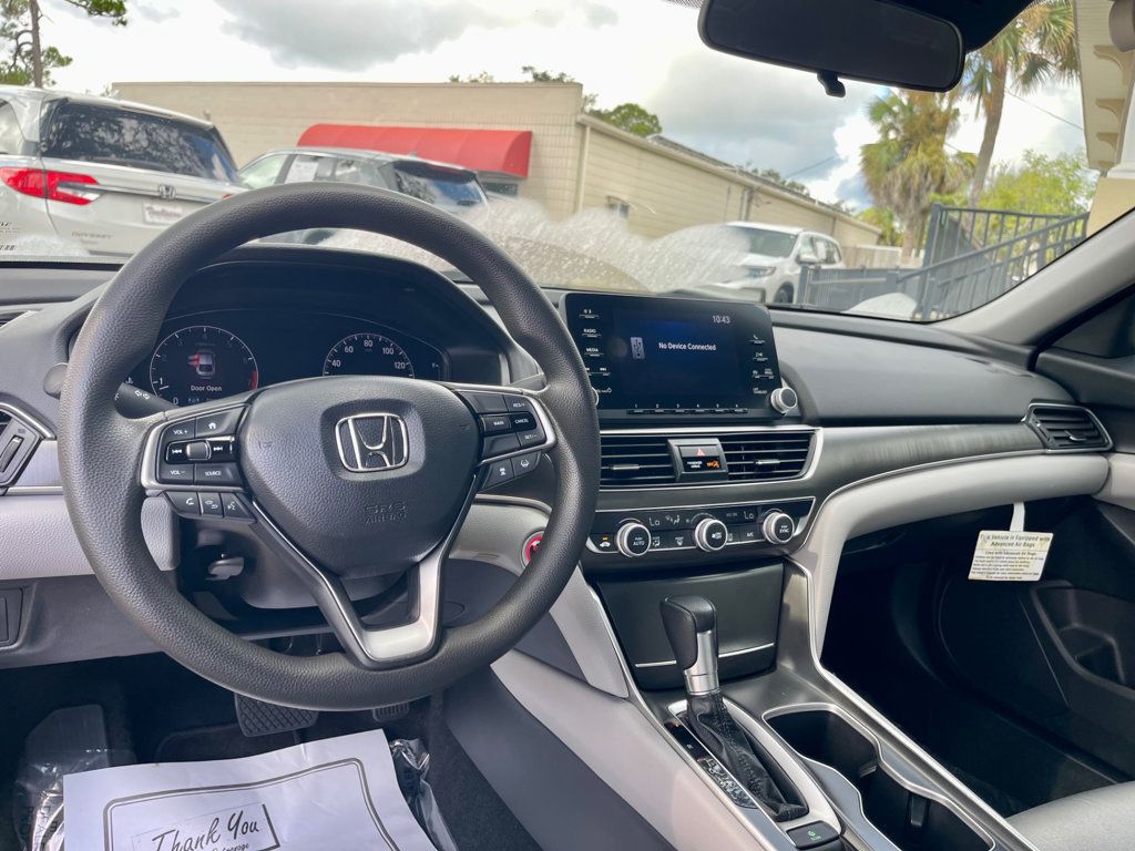 2020 Honda Accord LX 1.5T photo 11