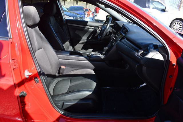 2020 Honda Civic Hatchback Sport CVT - 22971821 - 20