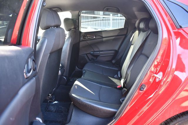 2020 Honda Civic Hatchback Sport CVT - 22971821 - 24