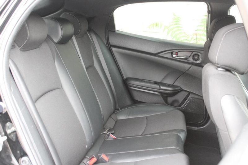 2020 Honda Civic Hatchback Sport CVT - 22887050 - 11