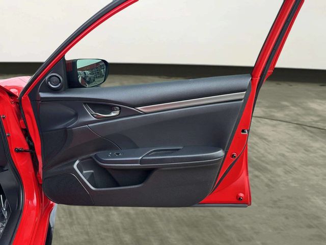 2020 Honda Civic Hatchback Sport CVT - 22993948 - 18