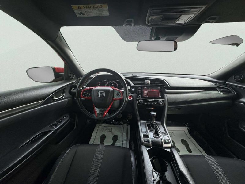 2020 Honda Civic Hatchback Sport CVT - 22993948 - 20