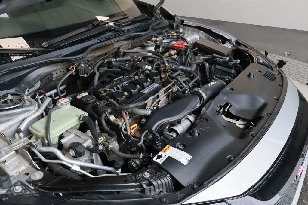 2020 Honda Civic Sport Hatchback photo 30