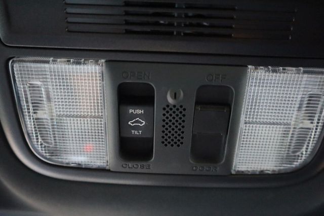 2020 Honda Civic Hatchback Sport Touring - 23075500 - 35