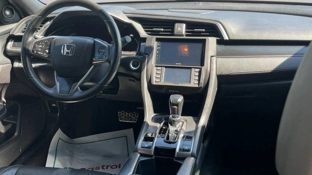 2020 Honda Civic Hatchback Sport Touring CVT - 23073424 - 10