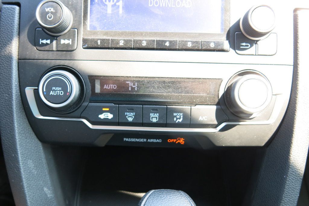 2020 Honda Civic LX photo 26
