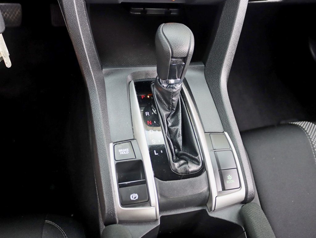 2020 Honda Civic Sedan LX CVT - 23048564 - 17