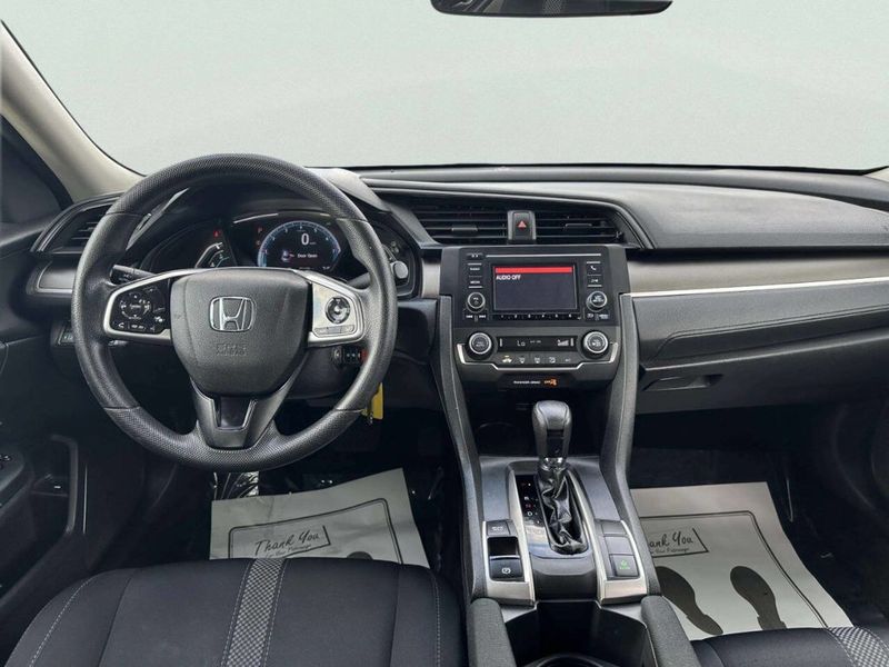 2020 Honda Civic Sedan LX CVT - 23045968 - 16