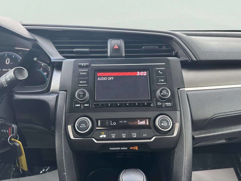 2020 Honda Civic Sedan LX CVT - 23045968 - 19