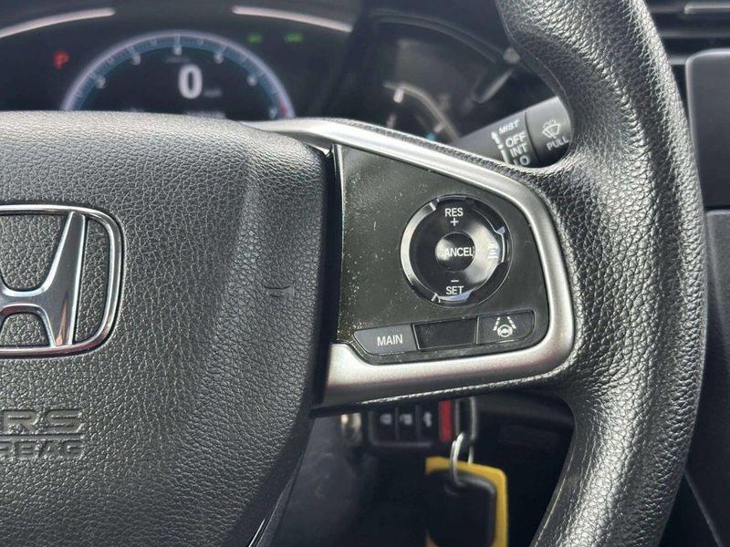 2020 Honda Civic Sedan LX CVT - 23045968 - 24