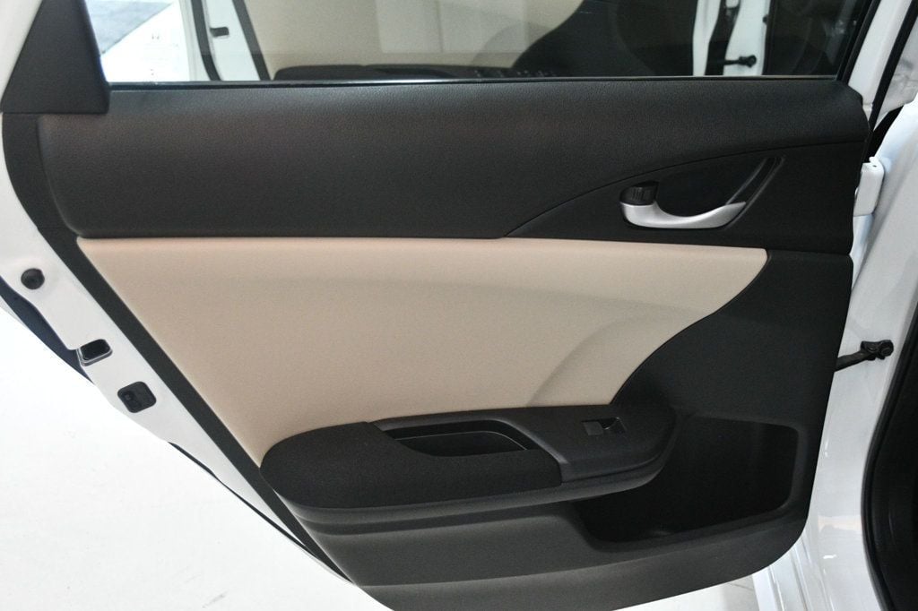 2020 Honda Civic LX photo 22