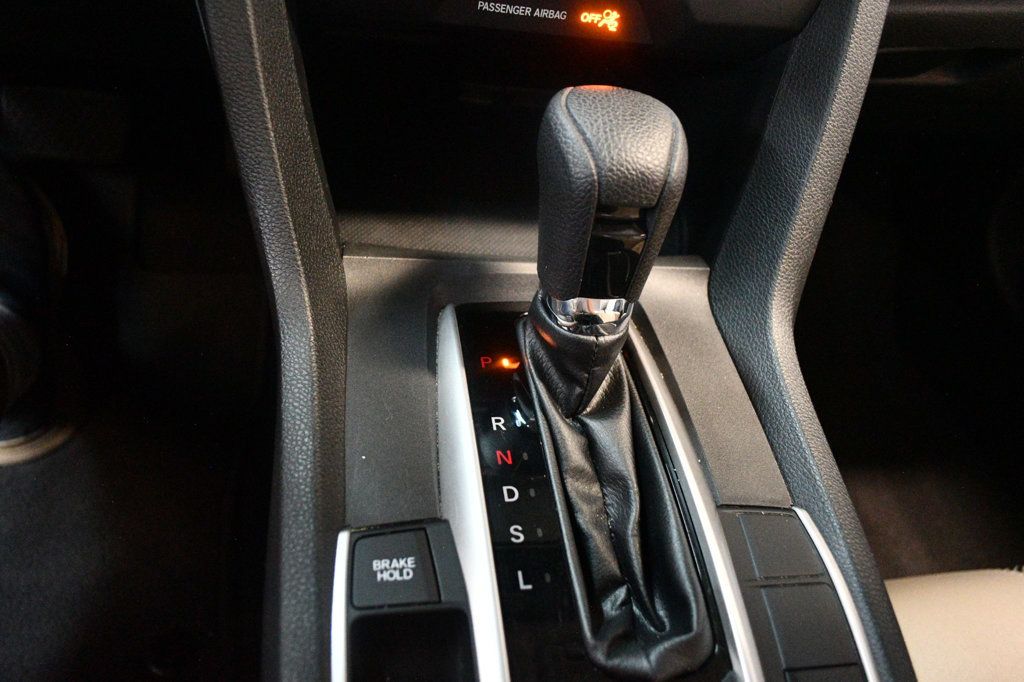 2020 Honda Civic LX photo 48
