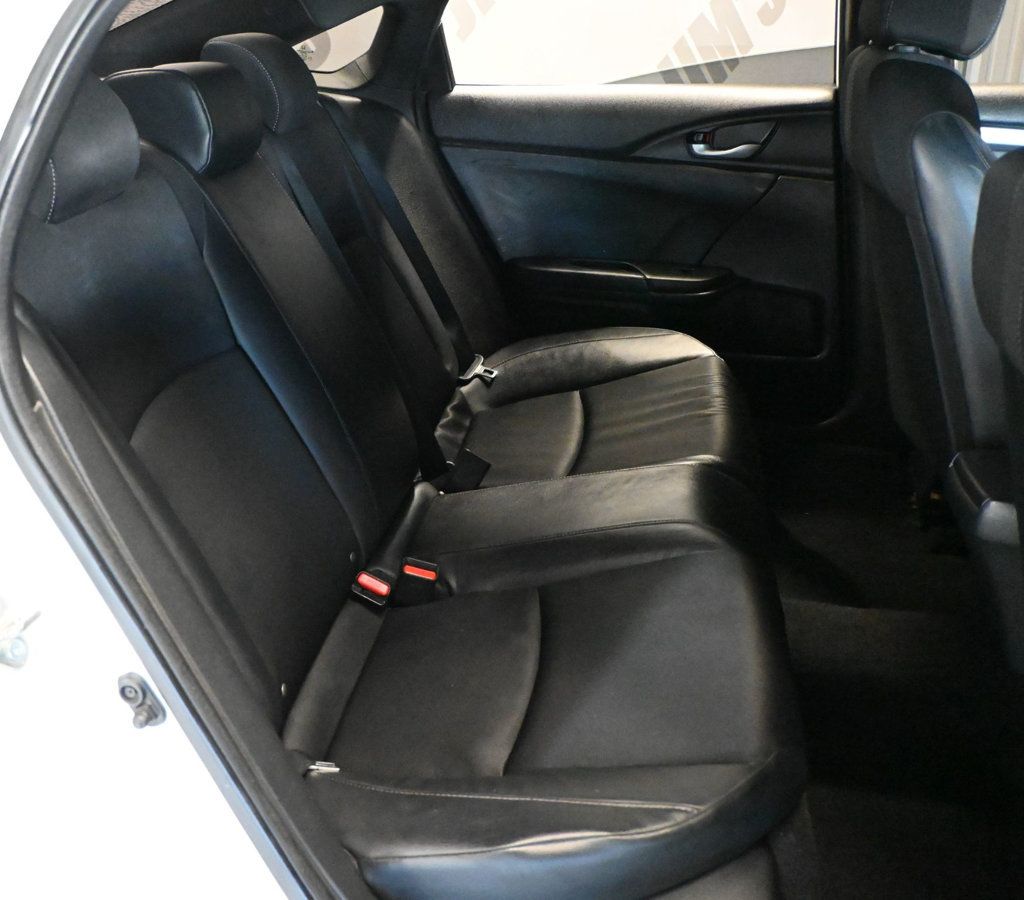 Honda Civic photo 13
