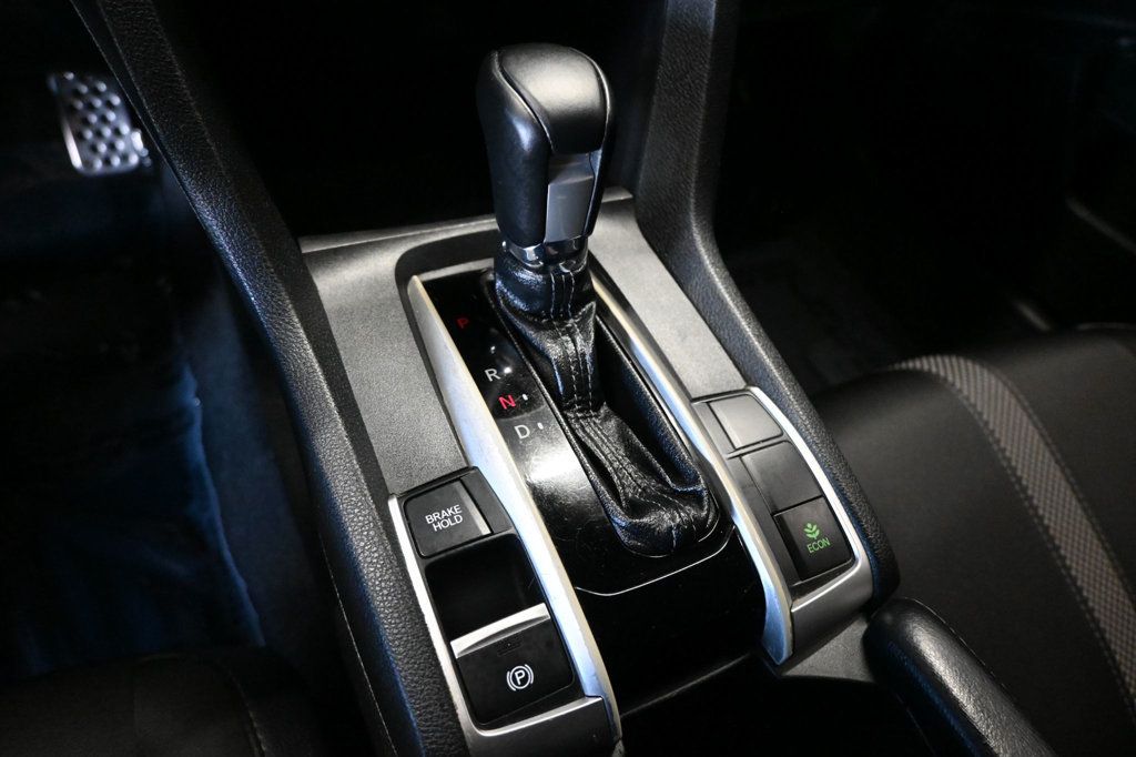 Honda Civic photo 9