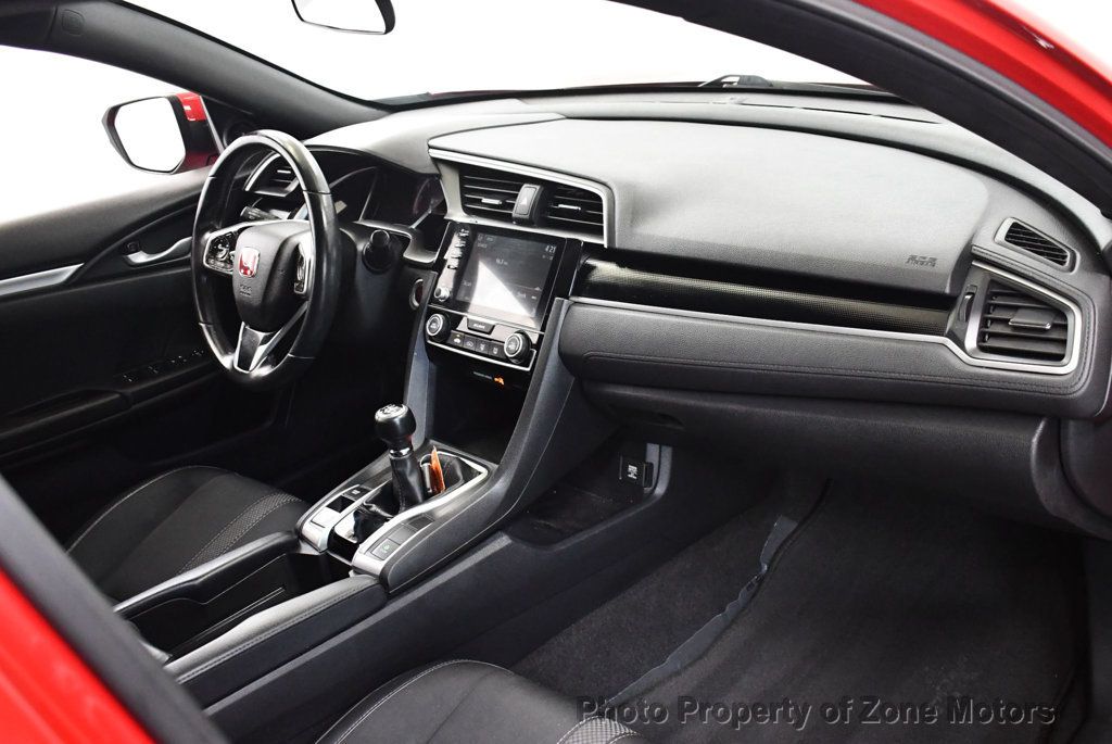 2020 Honda Civic Sport photo 12