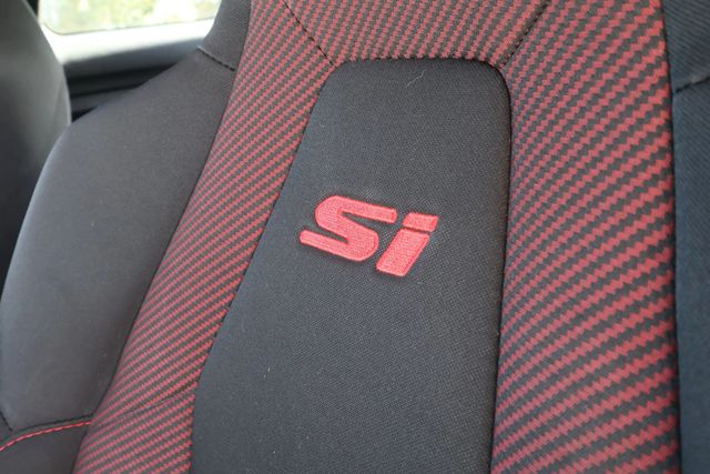 2020 Honda Civic Si Coupe 1 OWNER VEHICLE, MANUAL TRANS, TWO TONE SEATS, BLUETOOTH & MORE! - 22906722 - 12