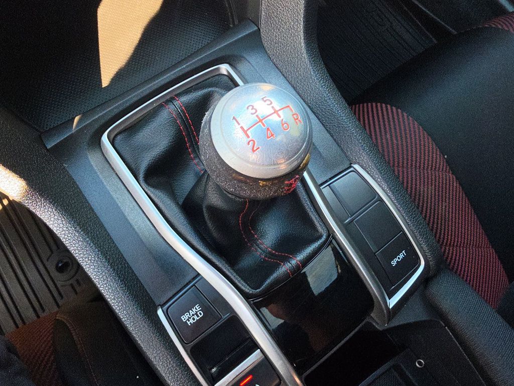 Honda Civic Si photo 33