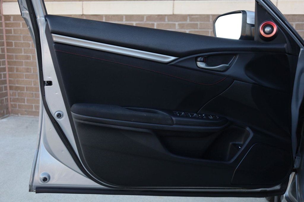 Honda Civic Si photo 14