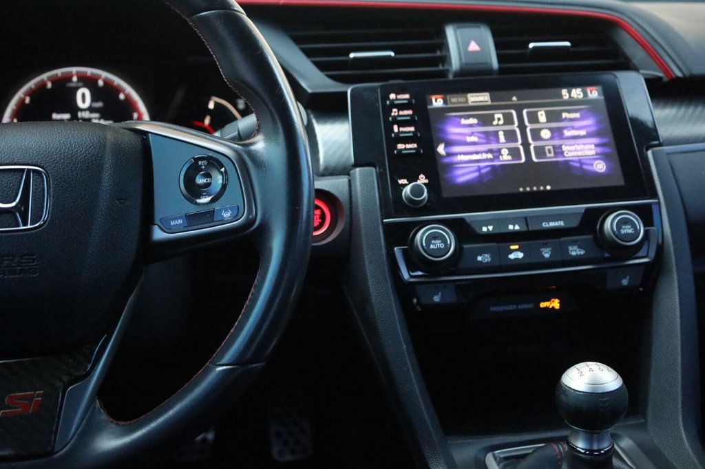 Honda Civic Si photo 33