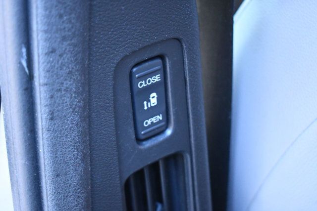 2020 Honda Odyssey Elite Automatic - 23074351 - 32