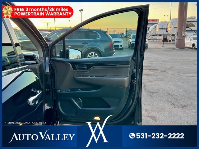 2020 Honda Odyssey Elite Minivan 4D - 22946932 - 15