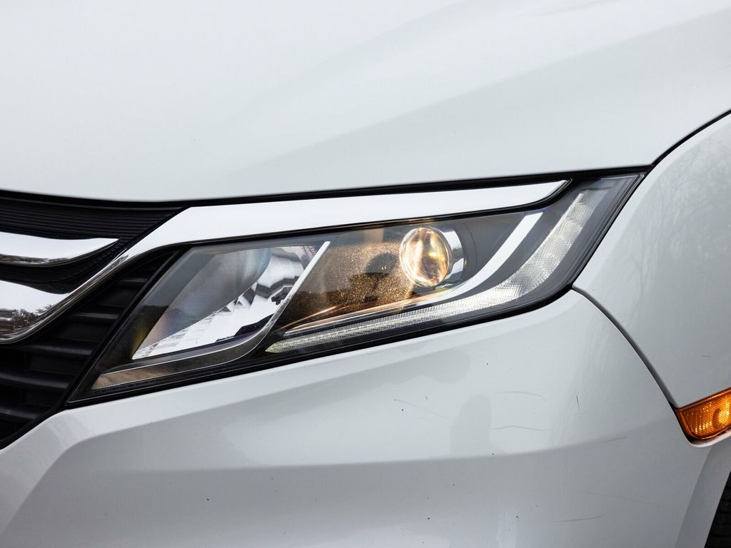 2020 Honda Odyssey EX-L, 1-Owner, Platinum White Pearl, Beige Leather  - 22956044 - 17