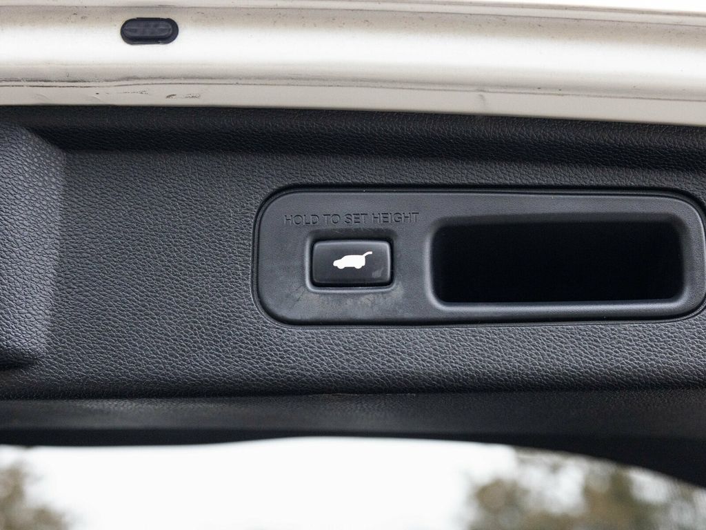 2020 Honda Odyssey EX-L, 1-Owner, Platinum White Pearl, Beige Leather  - 22956044 - 50