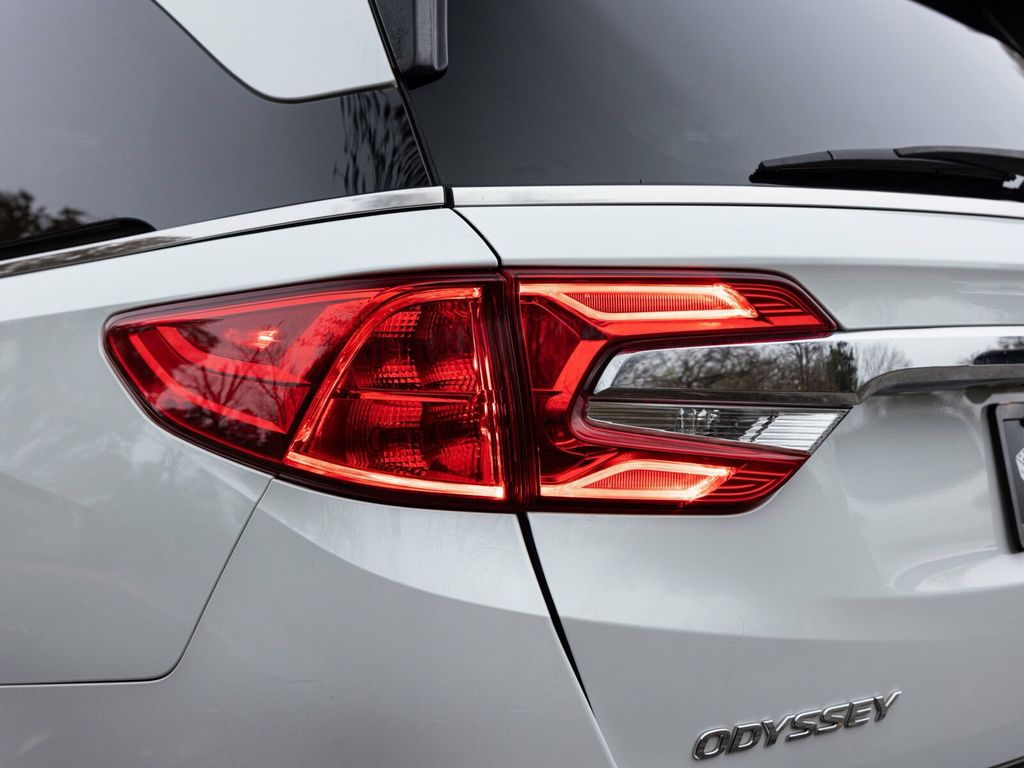 2020 Honda Odyssey EX-L, 1-Owner, Platinum White Pearl, Beige Leather  - 22956044 - 52