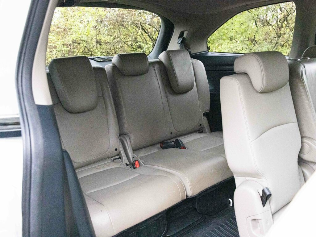 2020 Honda Odyssey EX-L, 1-Owner, Platinum White Pearl, Beige Leather  - 22956044 - 55
