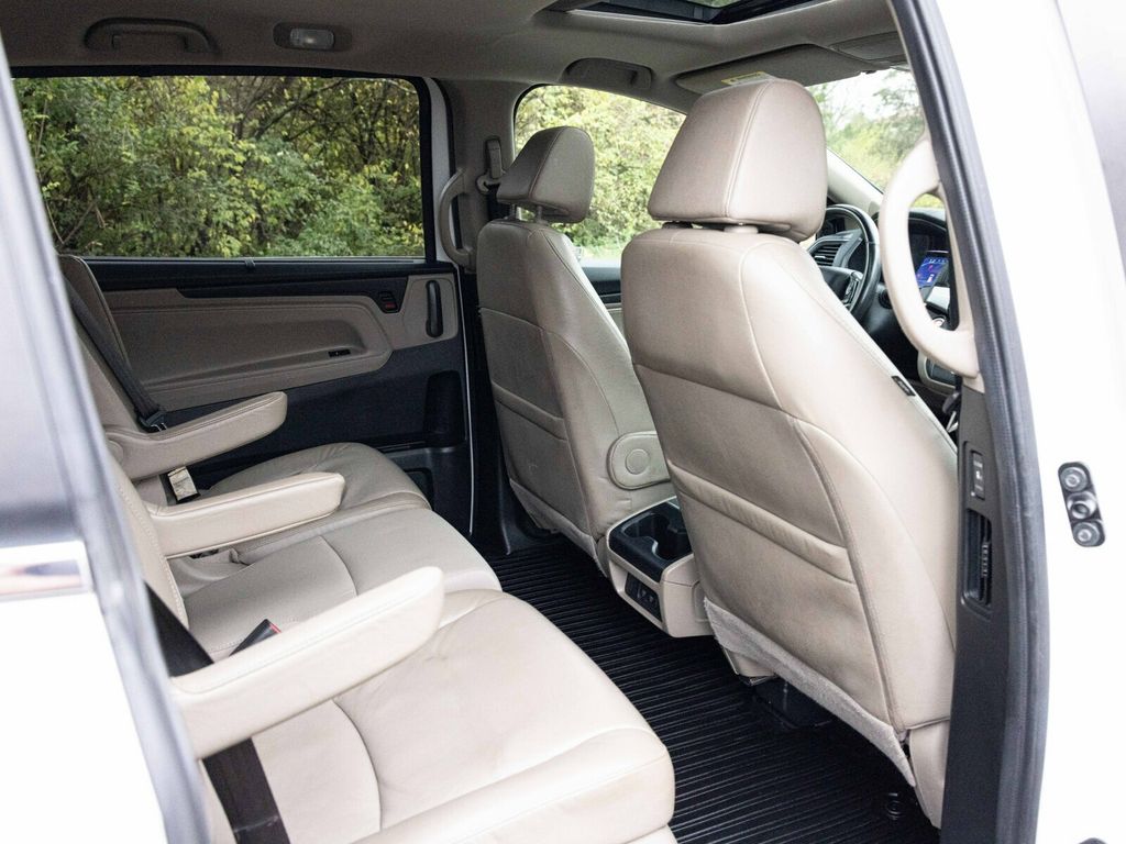2020 Honda Odyssey EX-L, 1-Owner, Platinum White Pearl, Beige Leather  - 22956044 - 56
