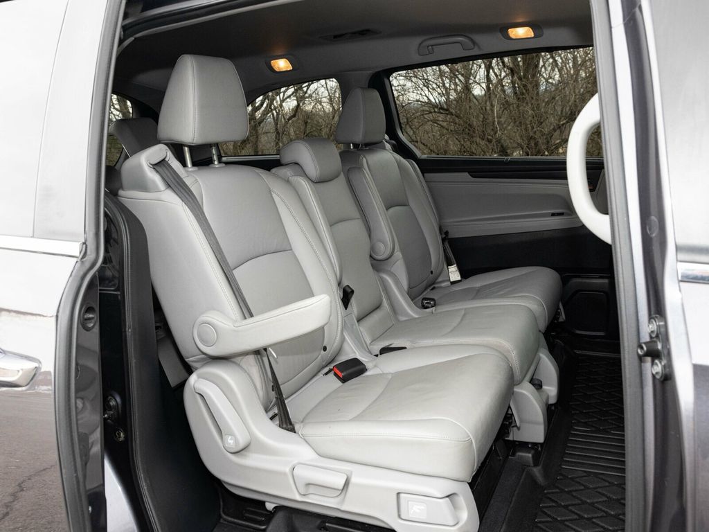 2020 Honda Odyssey EX-L, Modern Steel Metallic, Gray Leather, Third Row - 22980459 - 58
