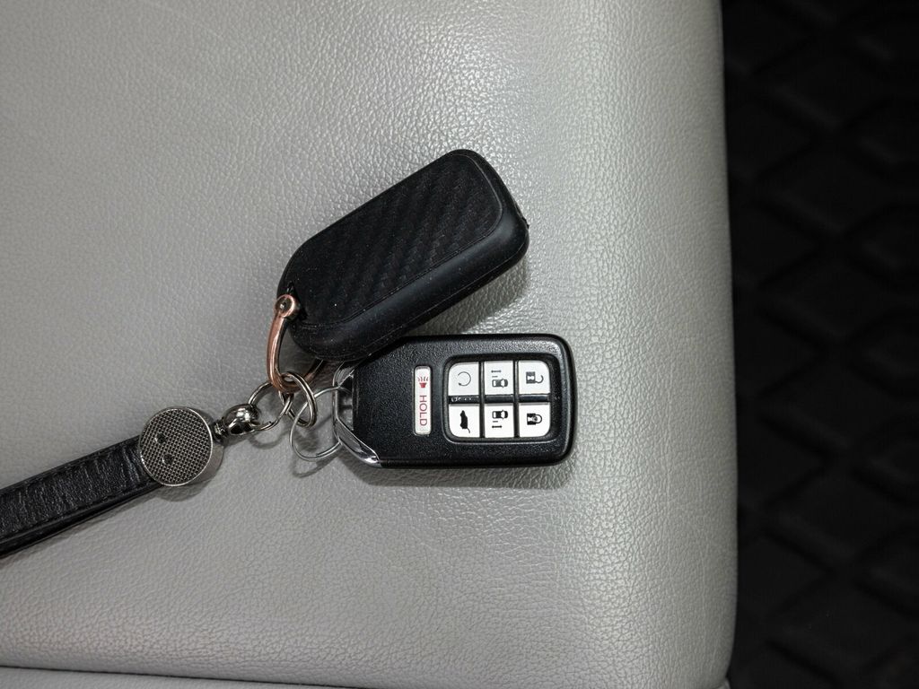 2020 Honda Odyssey EX-L, Modern Steel Metallic, Gray Leather, Third Row - 22980459 - 66