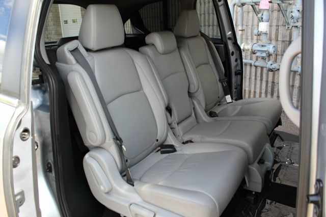 2020 Honda Odyssey EXL W/ MOONROOF, LEATHER W/ NEW BRAKE SERVICE,NEW TIRES - 23012593 - 10