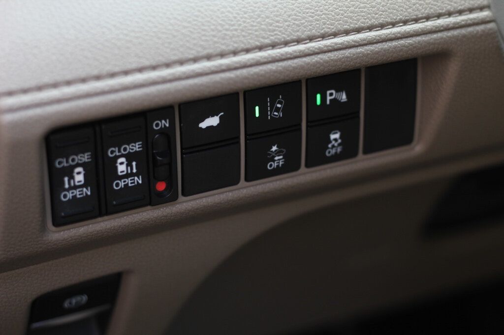 2020 Honda Odyssey Elite photo 23